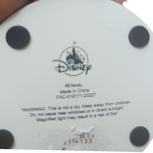 Disney WDW Resort 2021 Mickey & Minnie Mouse Snow Globe - Picture 4 of 8